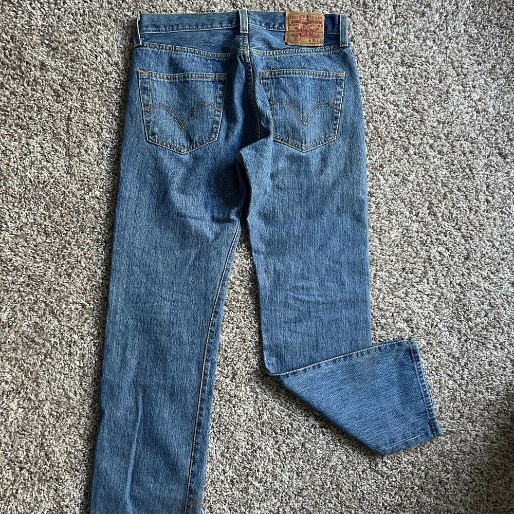 Share Levi's 501, 31x30, Women's Button Fly Medium Wash, Straight-Leg Denim Jean